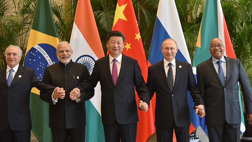 Japansko gospodarstvo slabi, prijeti recesija 1200px-BRICS_leaders_meet_on_the_sidelines_of_2016_G20_Summit_in_China-848x478