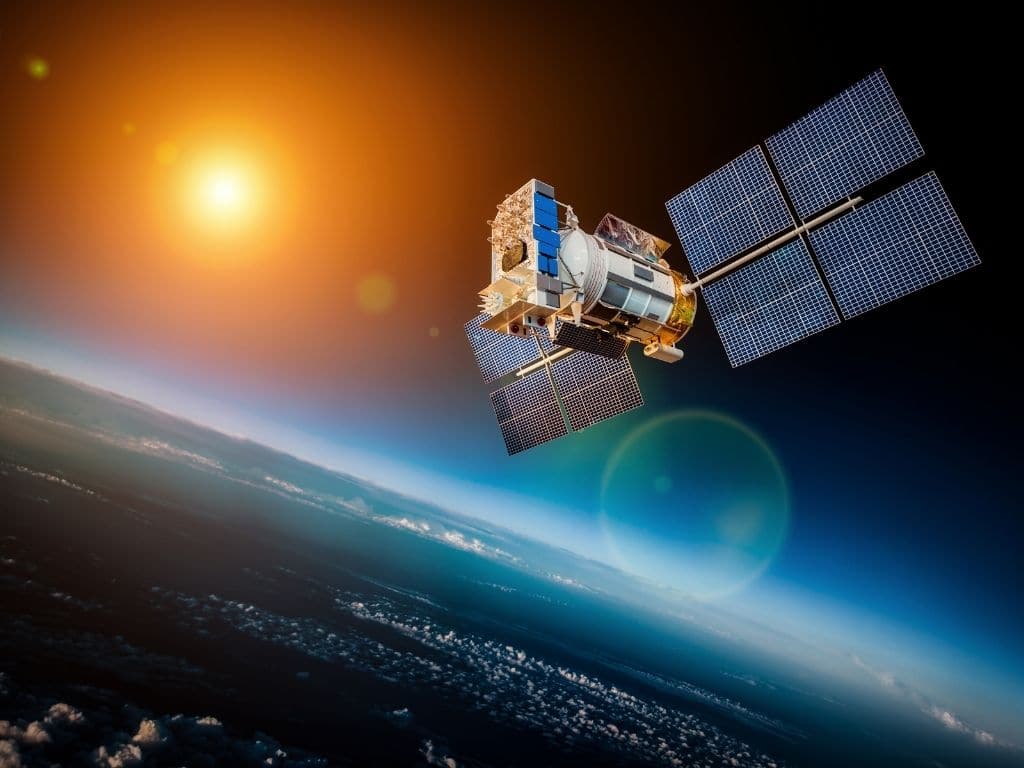 solar space satelit